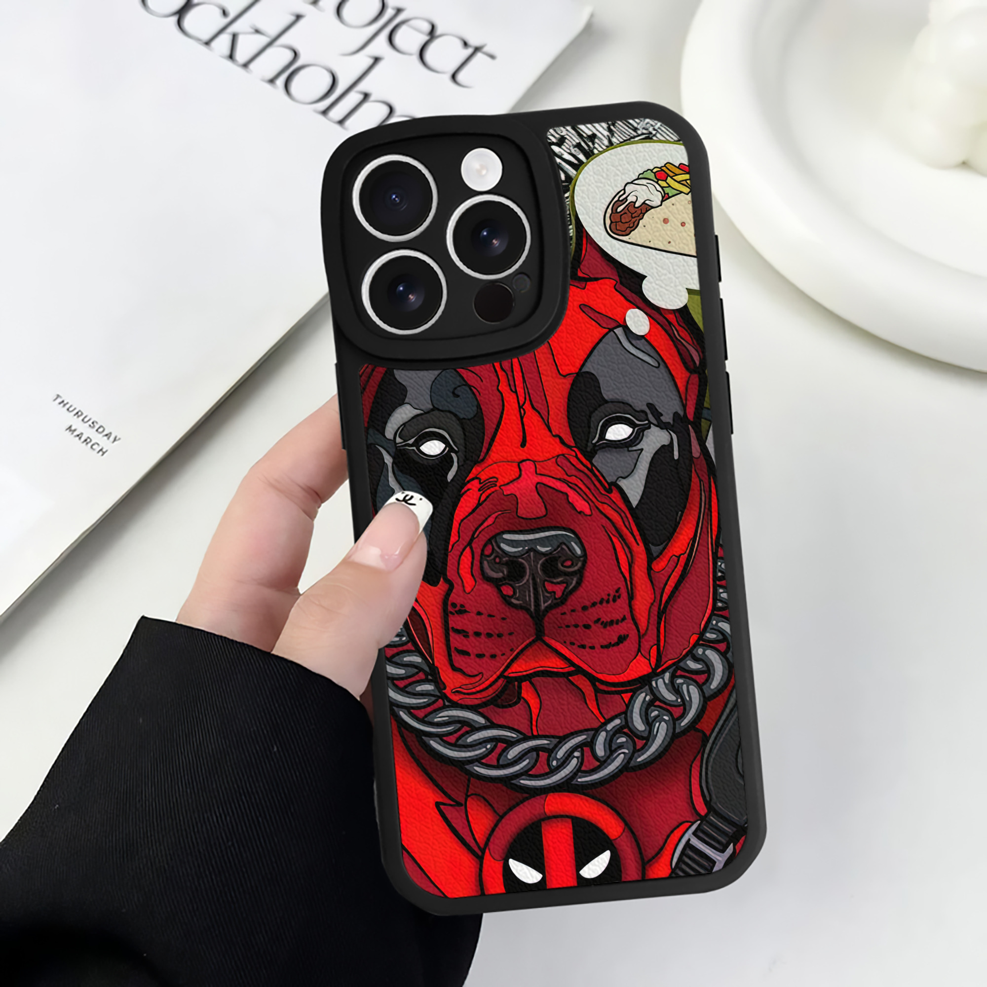 （画像用） Deadpool デッドプール 【iPhone 16シリーズ対応】シリコンスマホケース（レザー調） 材質：シリコン